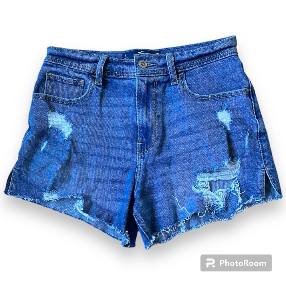 Hollister sunflower shorts size w28🌻